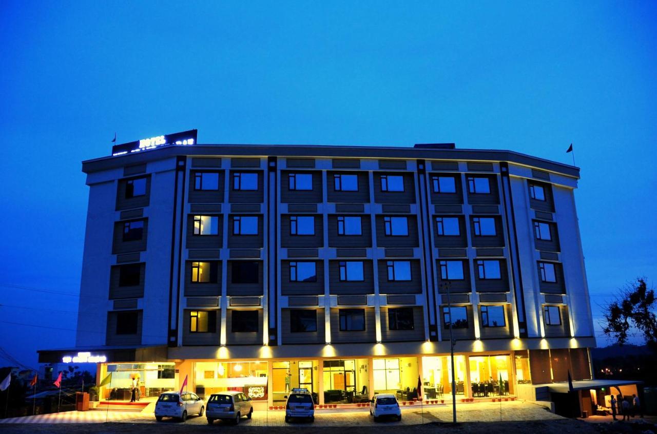 Hotel Grand Sharan Katra  Kültér fotó