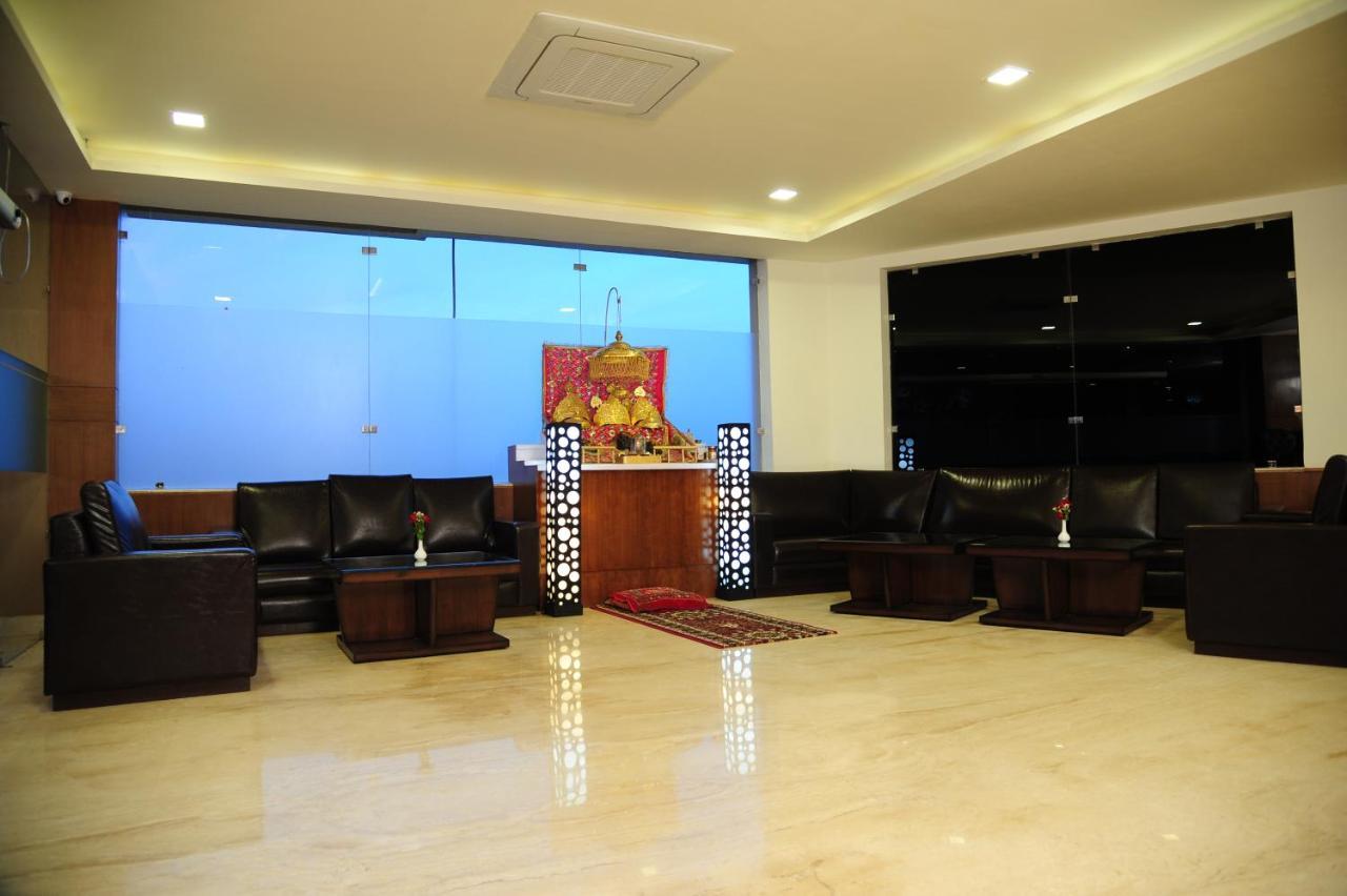 Hotel Grand Sharan Katra  Kültér fotó