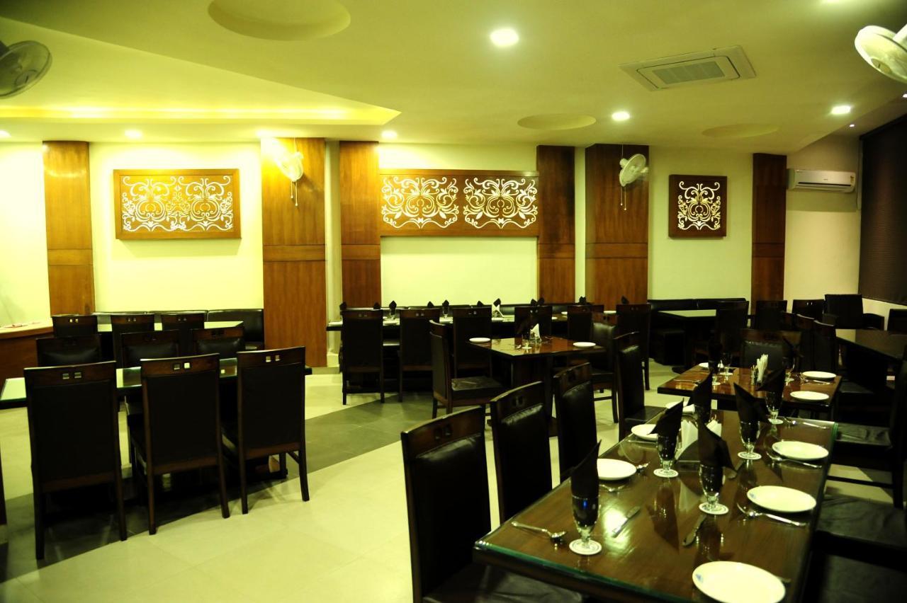 Hotel Grand Sharan Katra  Kültér fotó