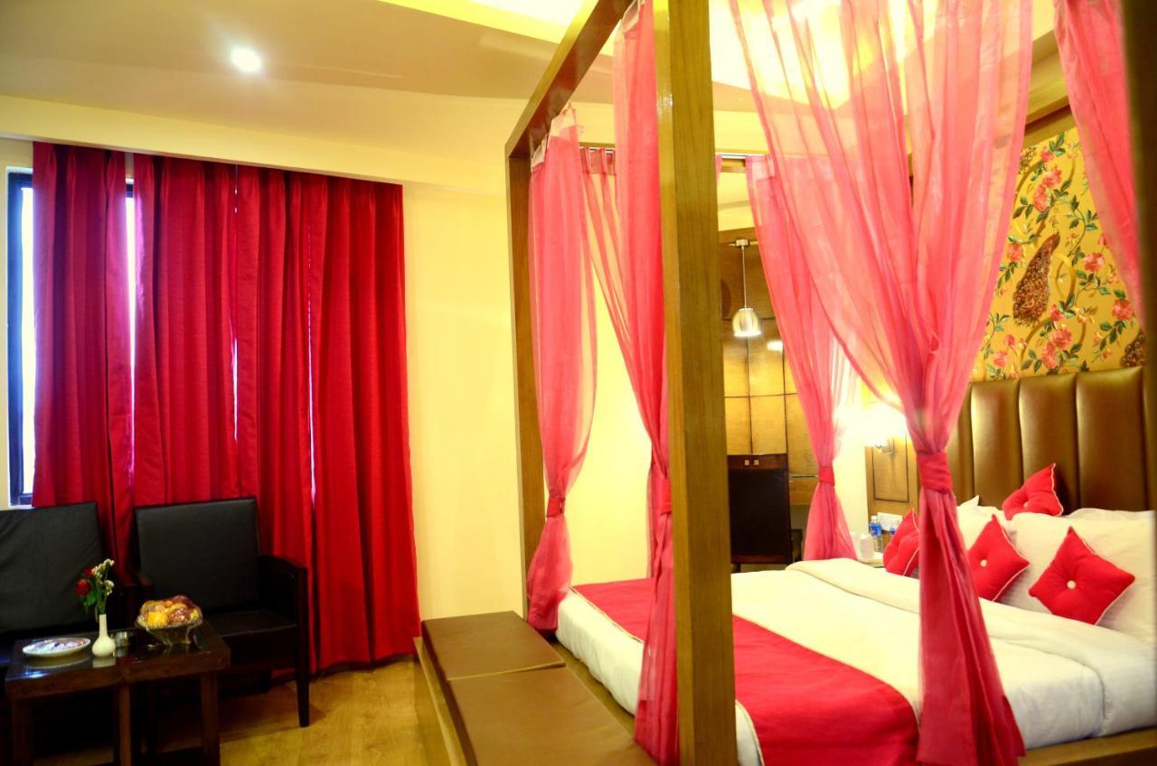 Hotel Grand Sharan Katra  Kültér fotó