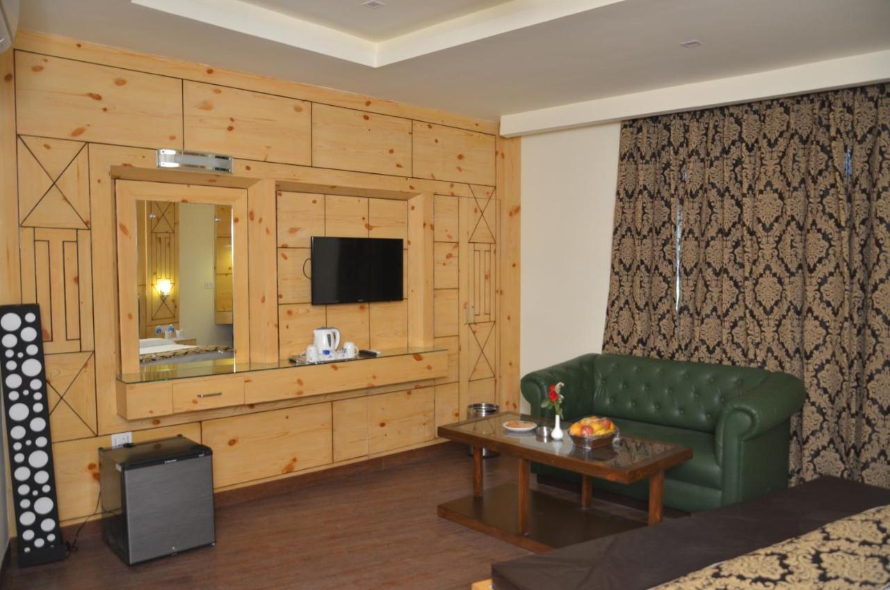 Hotel Grand Sharan Katra  Kültér fotó