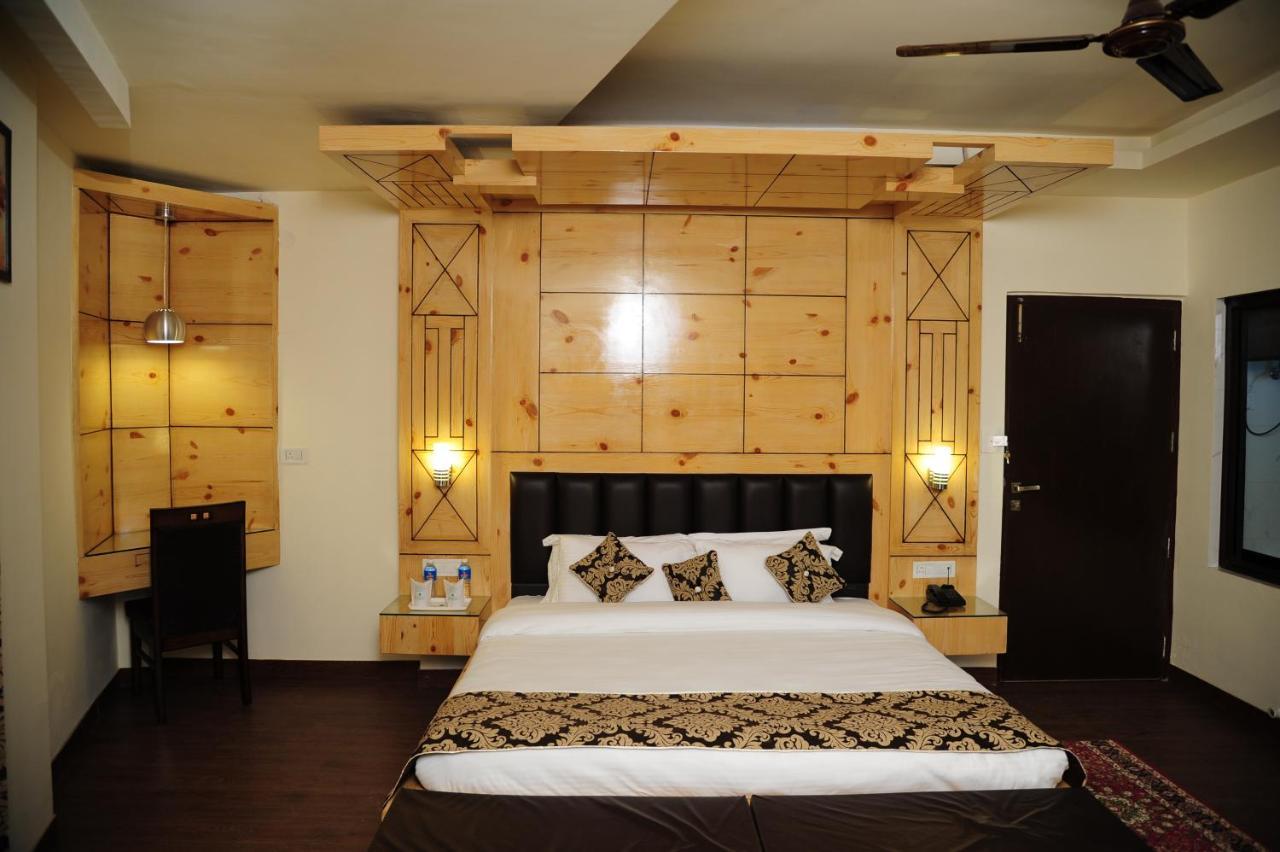 Hotel Grand Sharan Katra  Kültér fotó