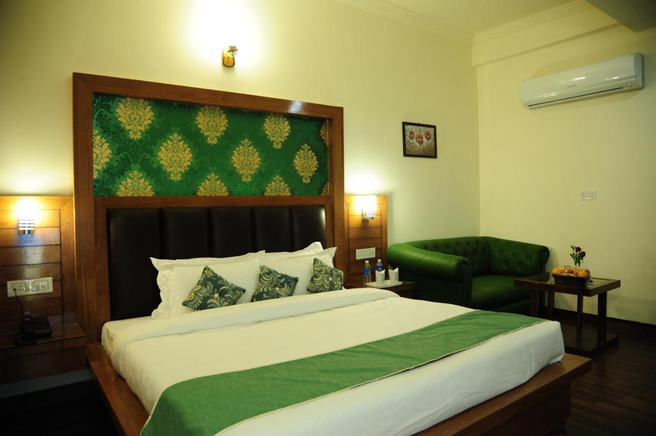 Hotel Grand Sharan Katra  Kültér fotó