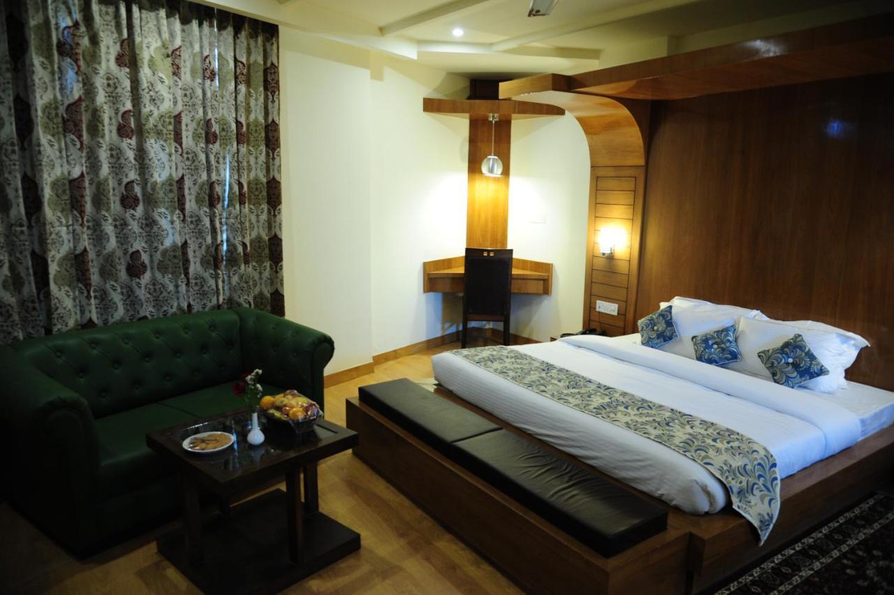 Hotel Grand Sharan Katra  Kültér fotó